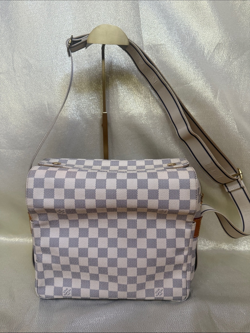 Louis Vuitton Damier Azur Naviglio Messenger Bag